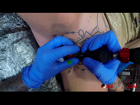 ❤️ Extrem tätowierte Hottie Sully Savage hat ein Tattoo auf ihrer Klitoris Porno bei de.pornhdvideos.ru ❌❤
