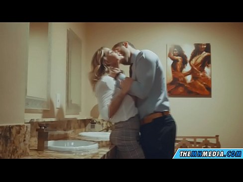 ❤️ Wenn eine vollbusige Blondine dich in einer öffentlichen Toilette verführt Porno bei de.pornhdvideos.ru ❌❤